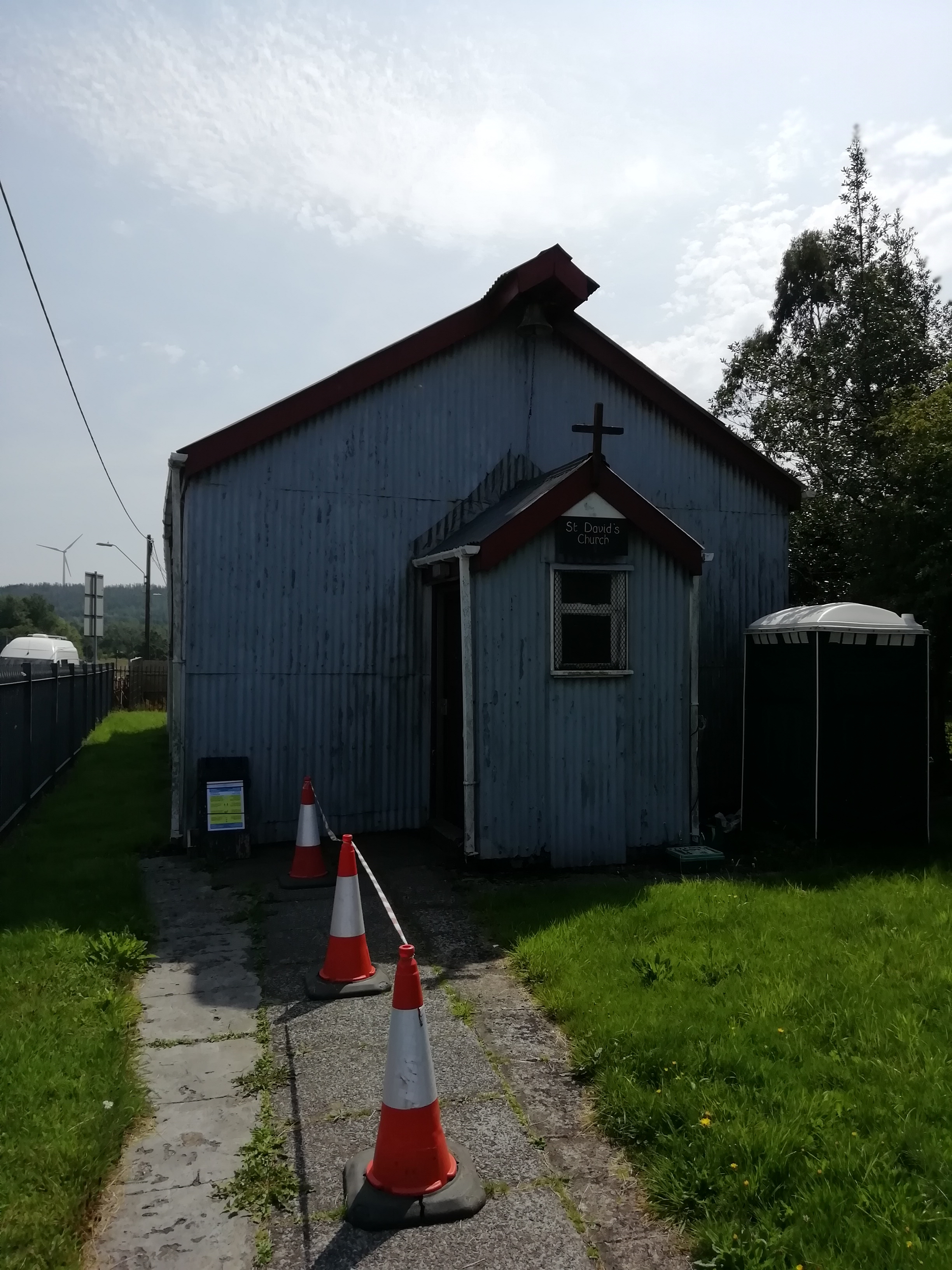 Saint David's Church, Dyffryn Cellwen