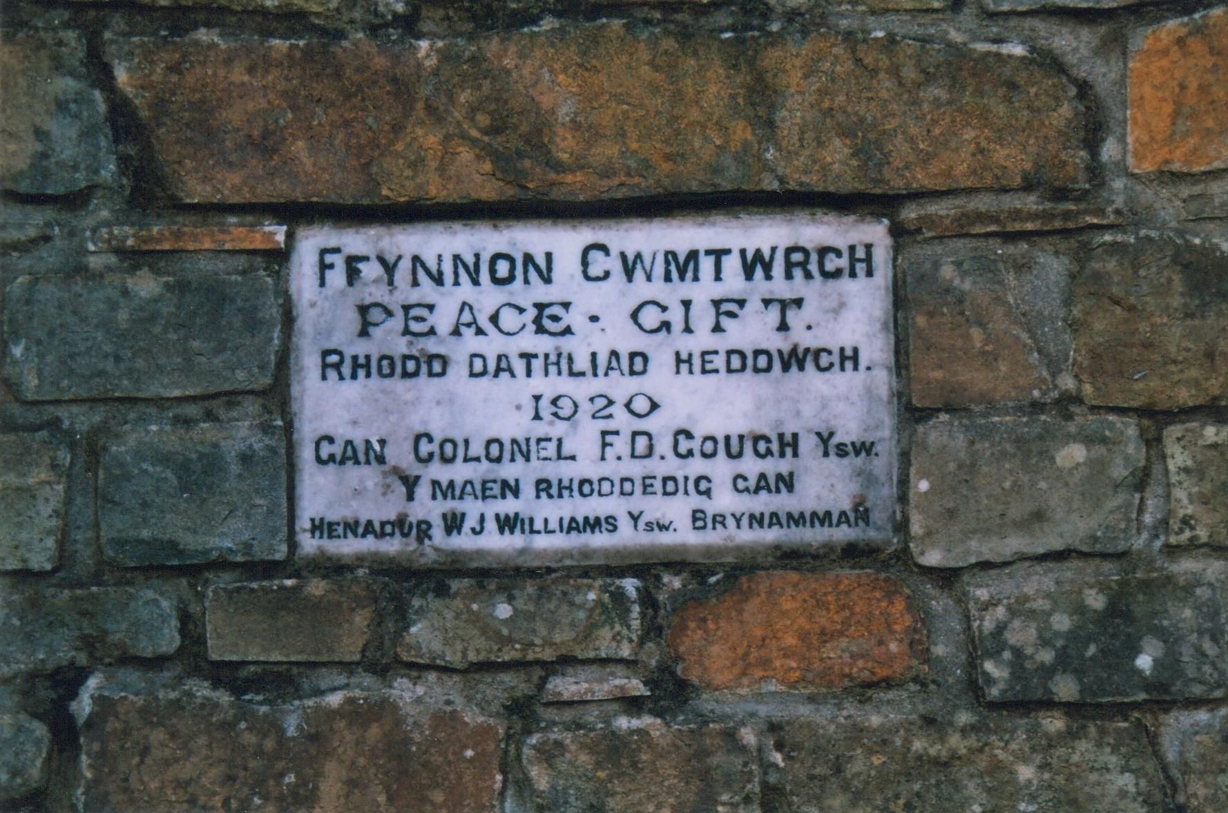 Ffynnon Cwmtwrch Peace Gift