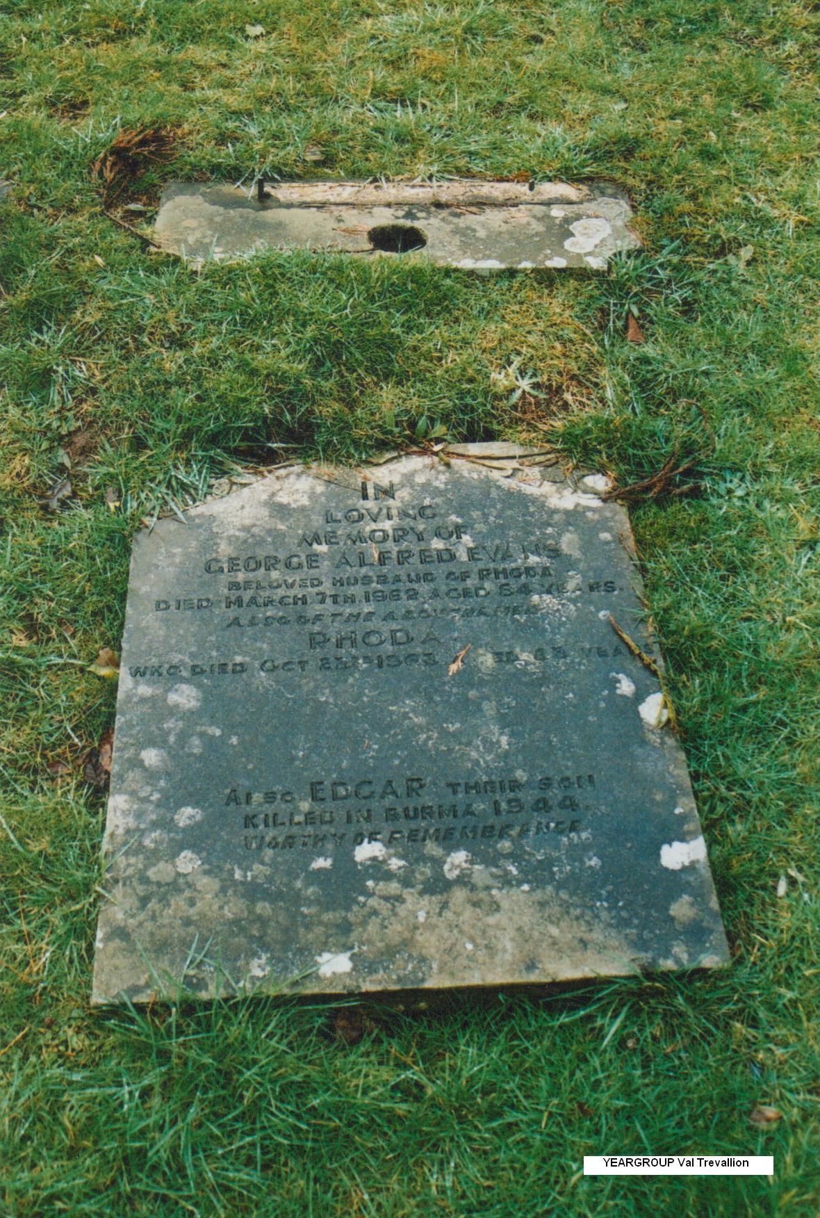 Remembrance Grave of Edgar Evans, Saint Davids church, Abercrave